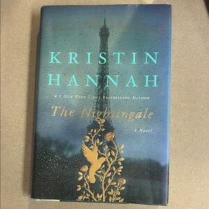 The Nightingale. By Kristen Hannah
